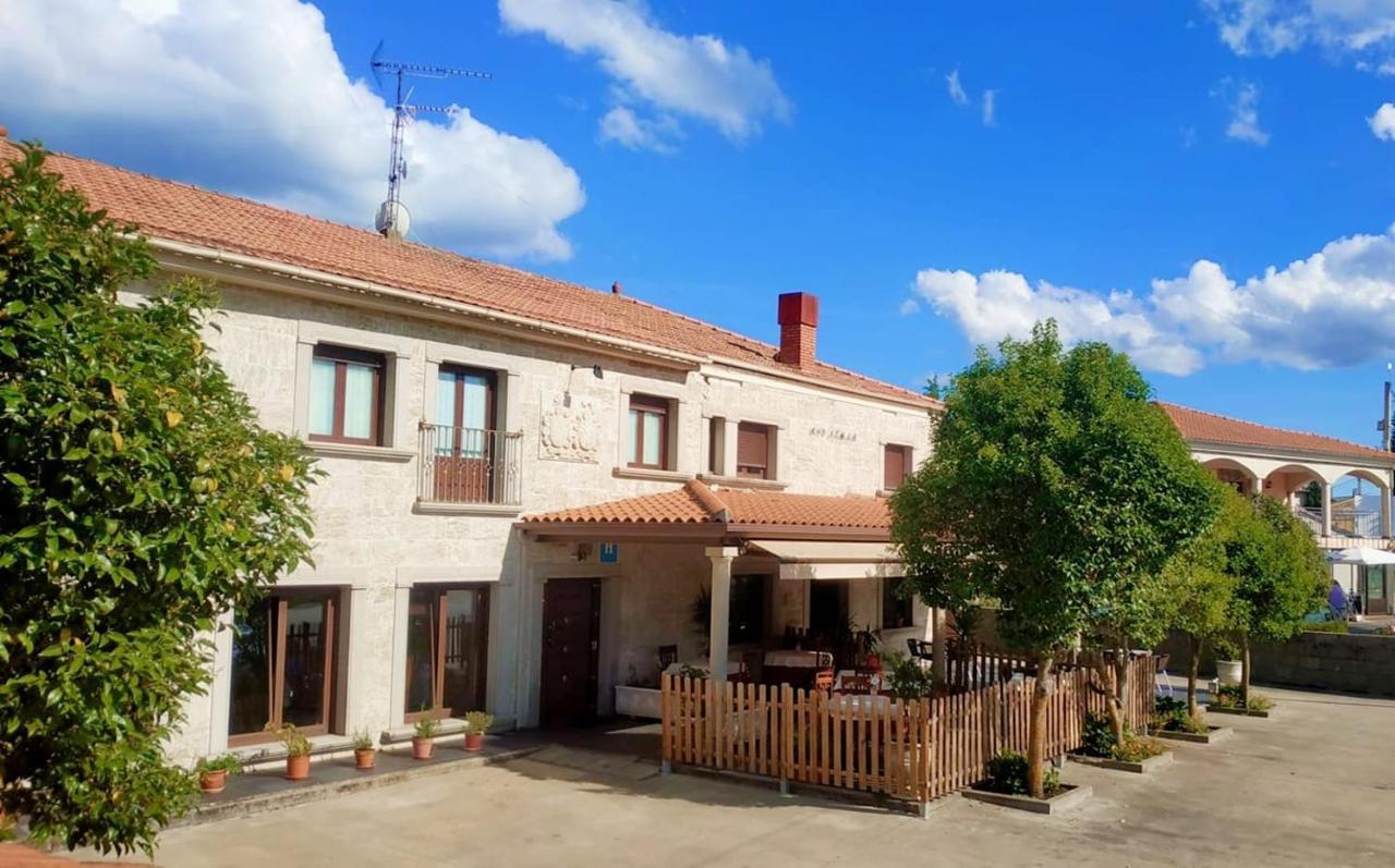 Apartamentos Rio Almar El Cabaco Екстер'єр фото